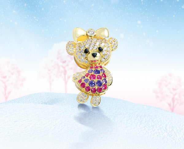 BROOCHES & LAPEL PINS