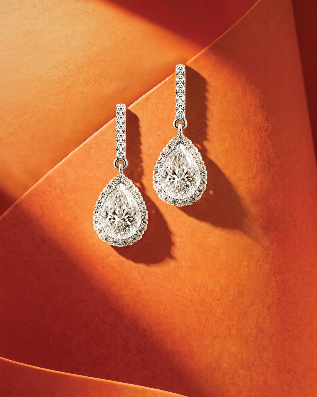 SIMPLE Pear-shaped Drop Earrings