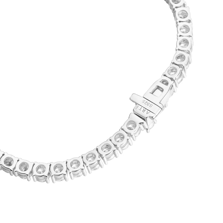 Whisper of Love Graduated Heart-shaped Tennis Necklace - ARTĒ Madrid