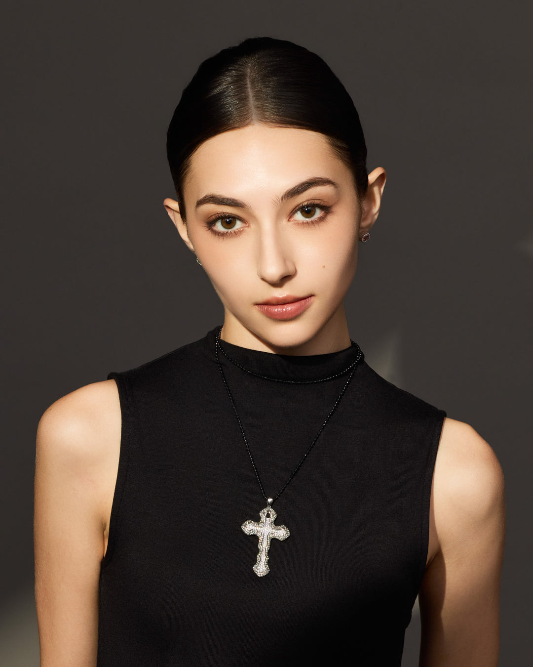 CRUZ Gothic Cross Pendant Necklace