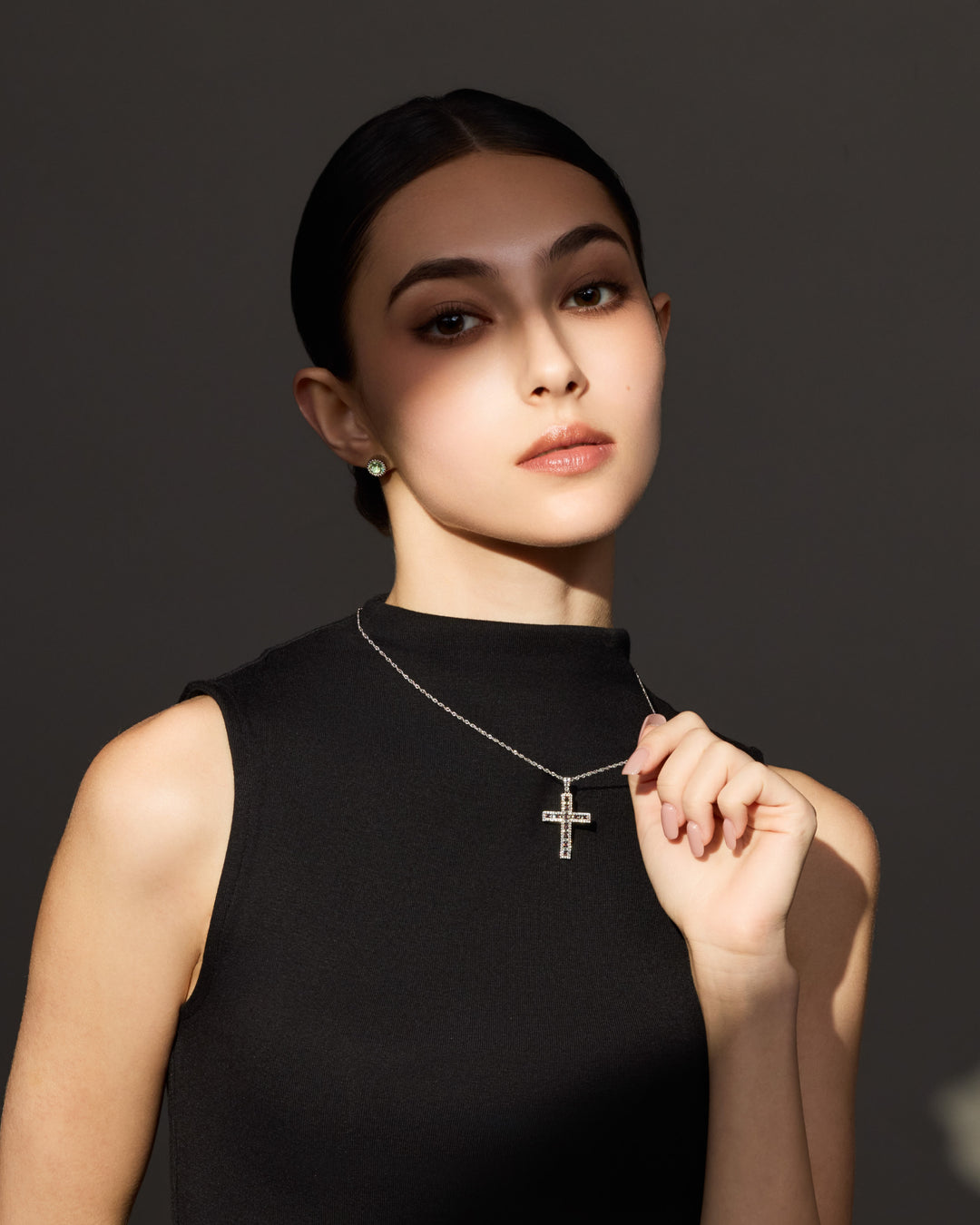 CRUZ Timeless Mosaic Cross Pendant Necklace