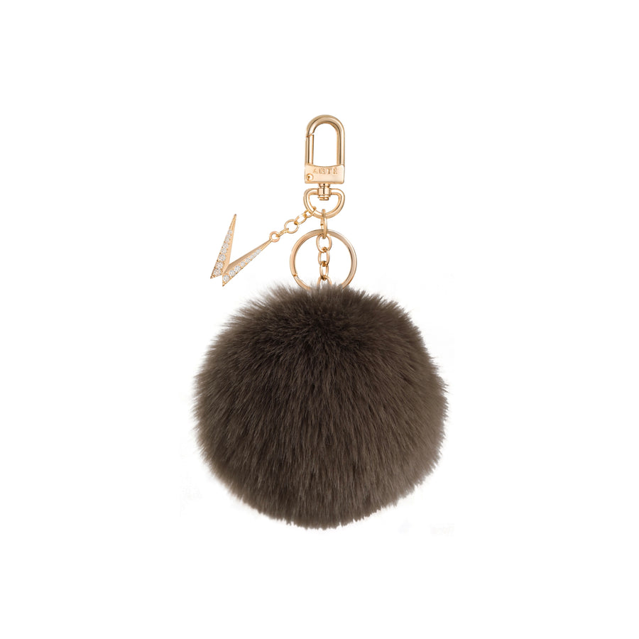 ARTĒ Pom Pom Charm – Cedar Brown - ARTĒ Madrid