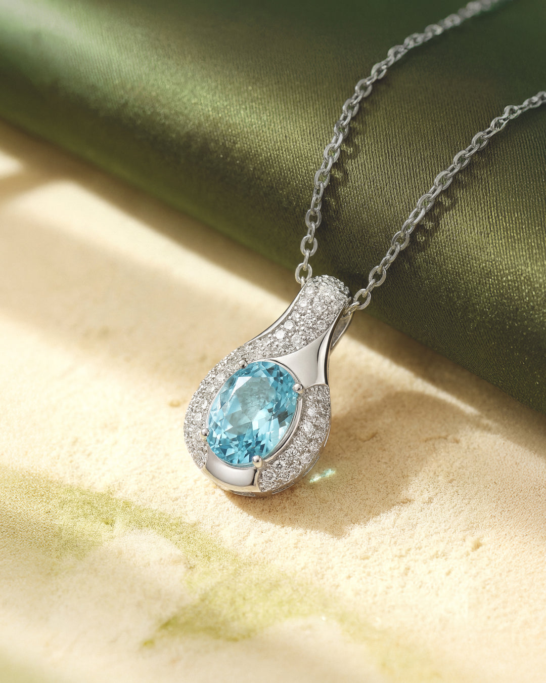 SIERRA Pavé Amulet Necklace - ARTĒ Madrid
