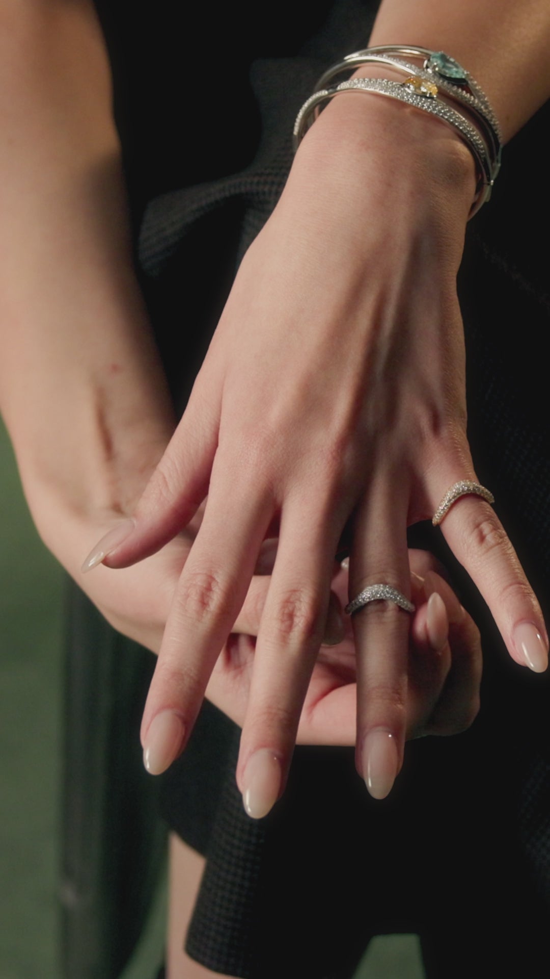 SIERRA Pavé Contour Pear-shaped Solitaire Ring