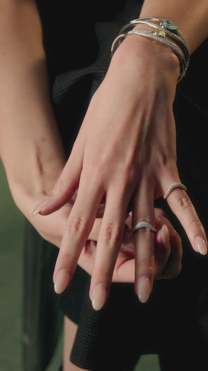 SIERRA Pavé Contour Pear-shaped Solitaire Ring