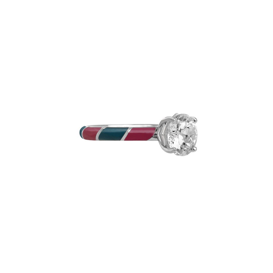 Color Me 120V Solitaire Twisted Ring - Dark Green x Raspberry Red - ARTE Madrid
